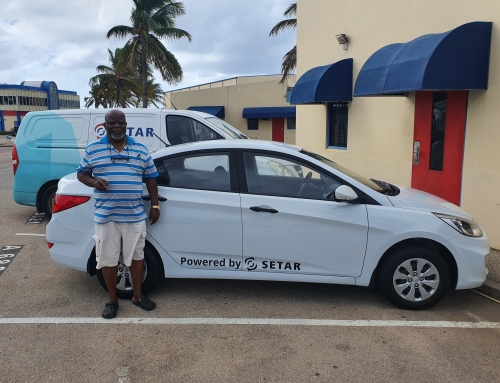 SETAR: Feliz ganador di Hyundai Accent ta conoci