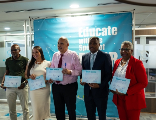 SETAR empoderando educacion: tur scol na Aruba awo conecta riba Fiber!
